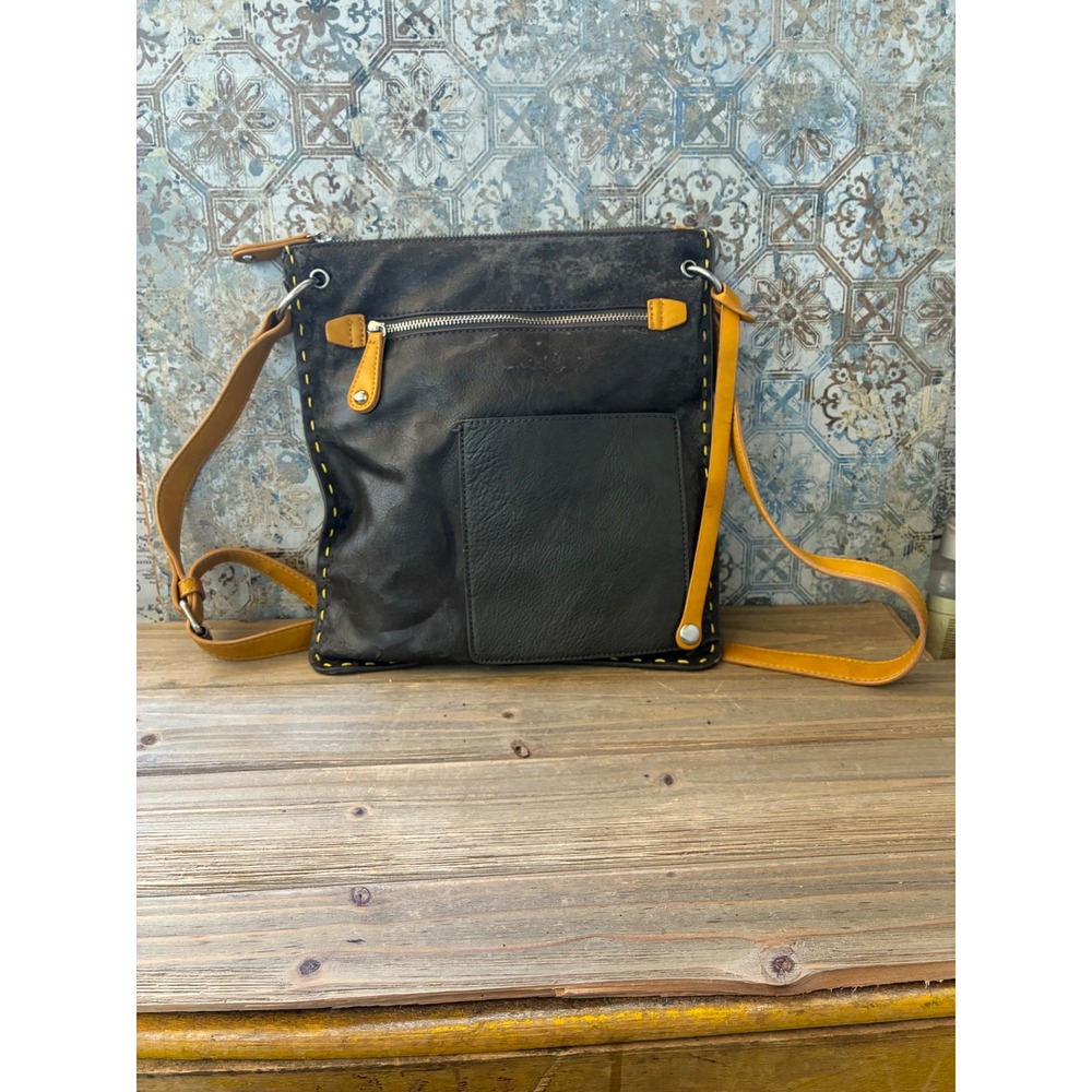 Shiraleah Chicago Black Vegan Leather Crossbody Bag Yellow Stitching Trim